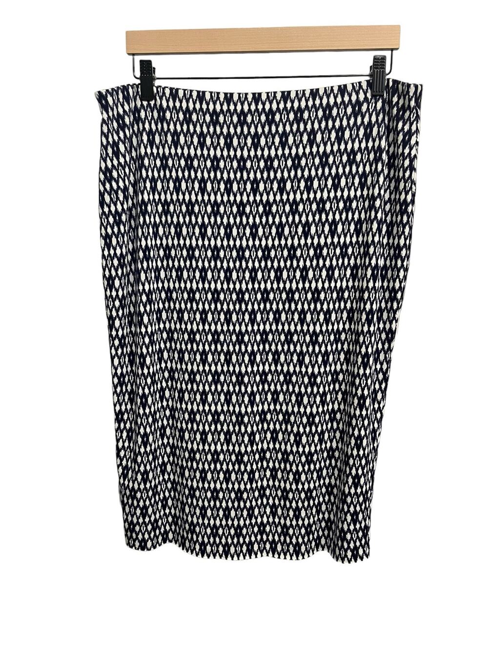 Vince Camuto Women's Stretchy Pencil Below Knee Skirt SIZE Large